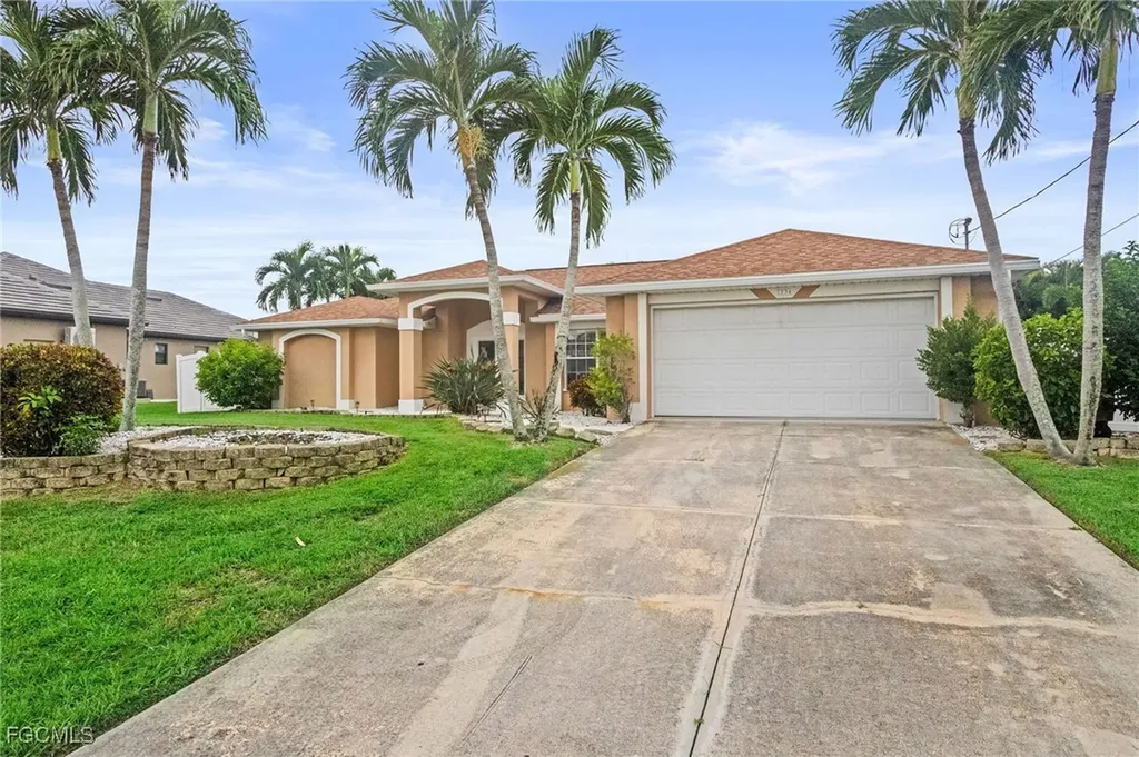 2734 SW 28th Avenue Cape Coral FL 33914