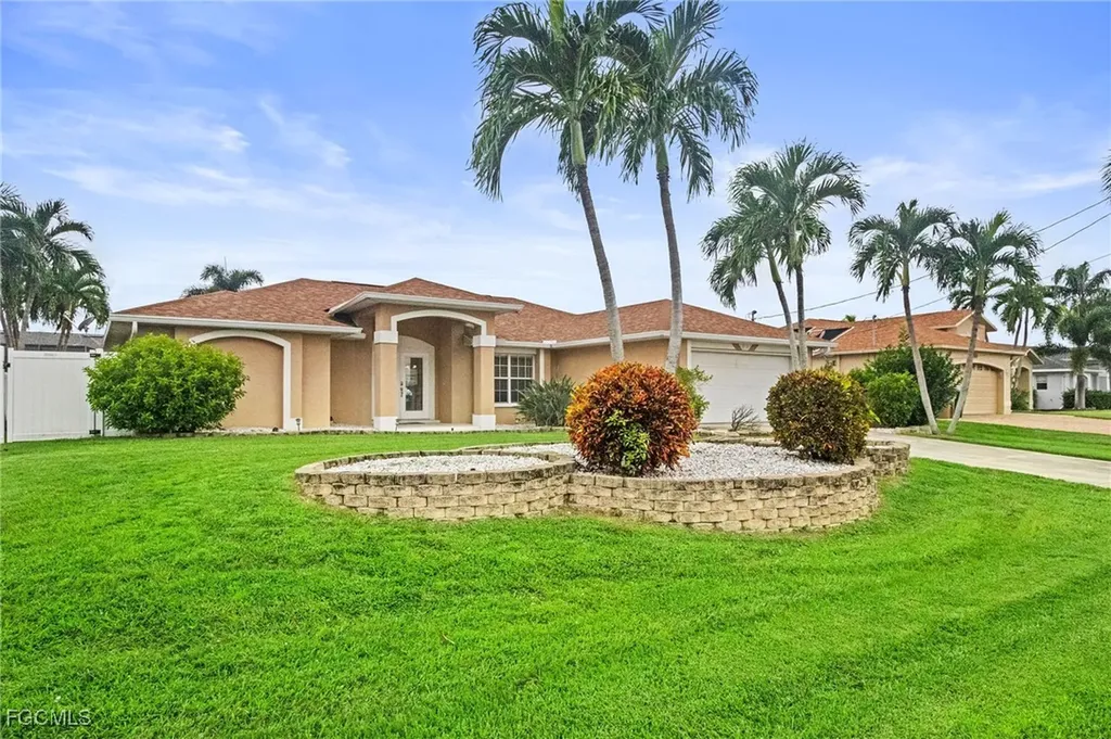2734 SW 28th Avenue Cape Coral FL 33914