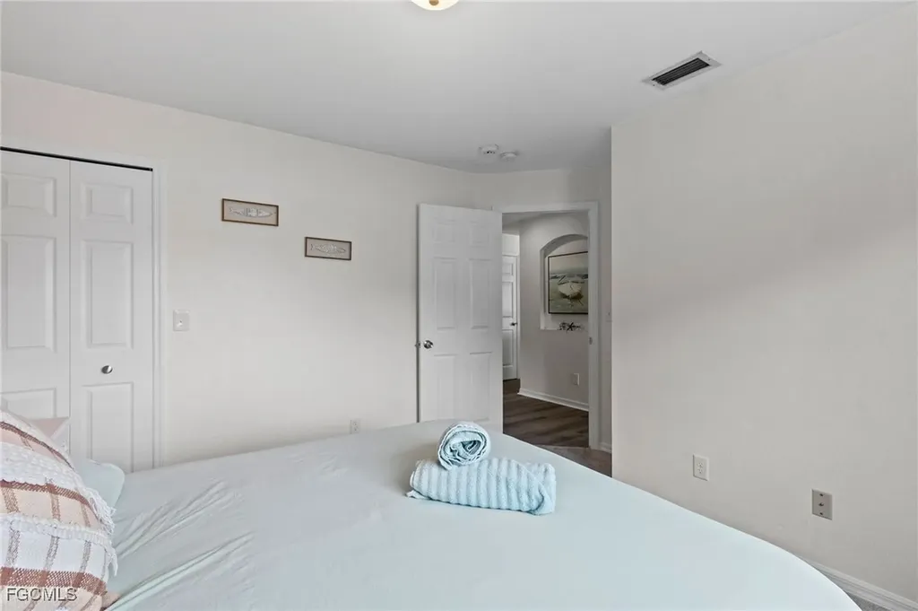 2734 SW 28th Avenue Cape Coral FL 33914