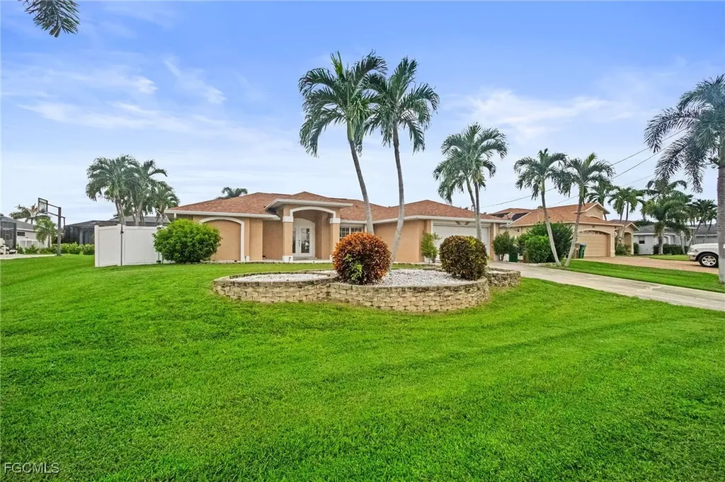 2734 SW 28th Avenue Cape Coral FL 33914