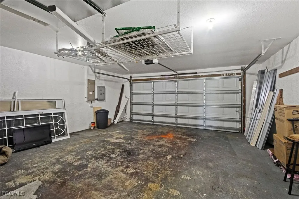 2734 SW 28th Avenue Cape Coral FL 33914