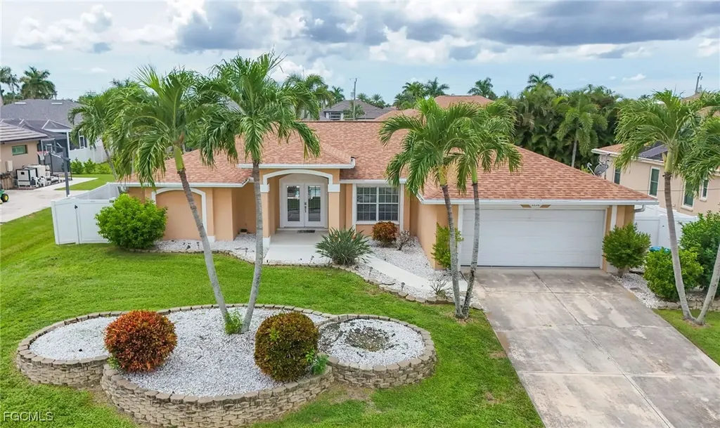 2734 SW 28th Avenue Cape Coral FL 33914