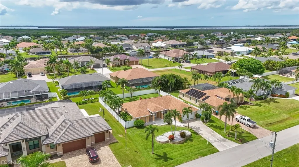 2734 SW 28th Avenue Cape Coral FL 33914