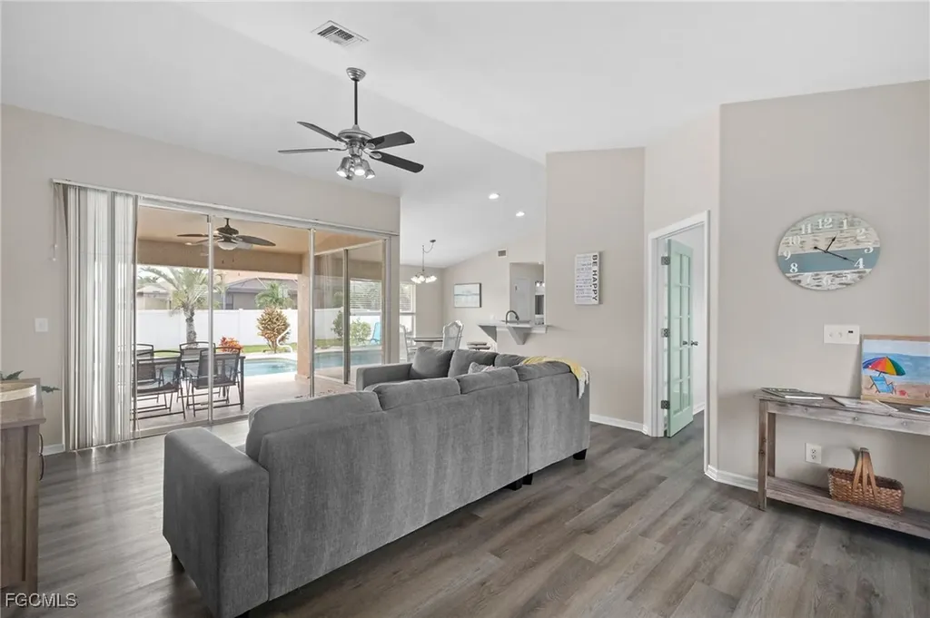 2734 SW 28th Avenue Cape Coral FL 33914