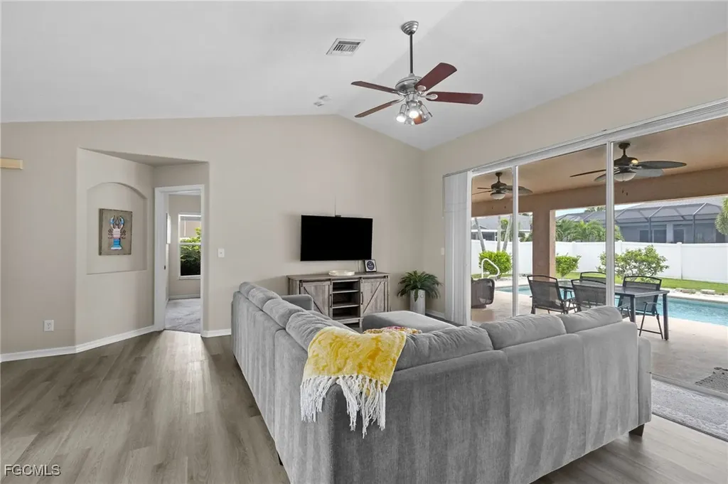 2734 SW 28th Avenue Cape Coral FL 33914