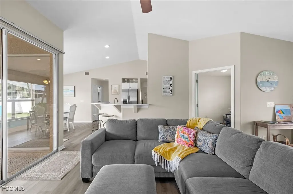 2734 SW 28th Avenue Cape Coral FL 33914