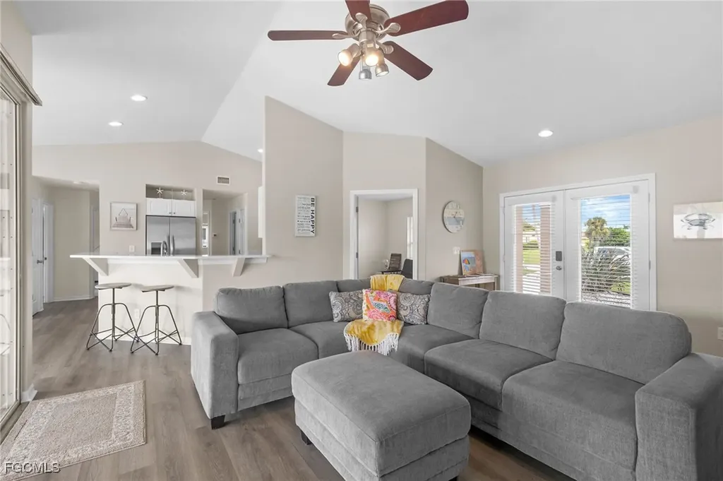 2734 SW 28th Avenue Cape Coral FL 33914