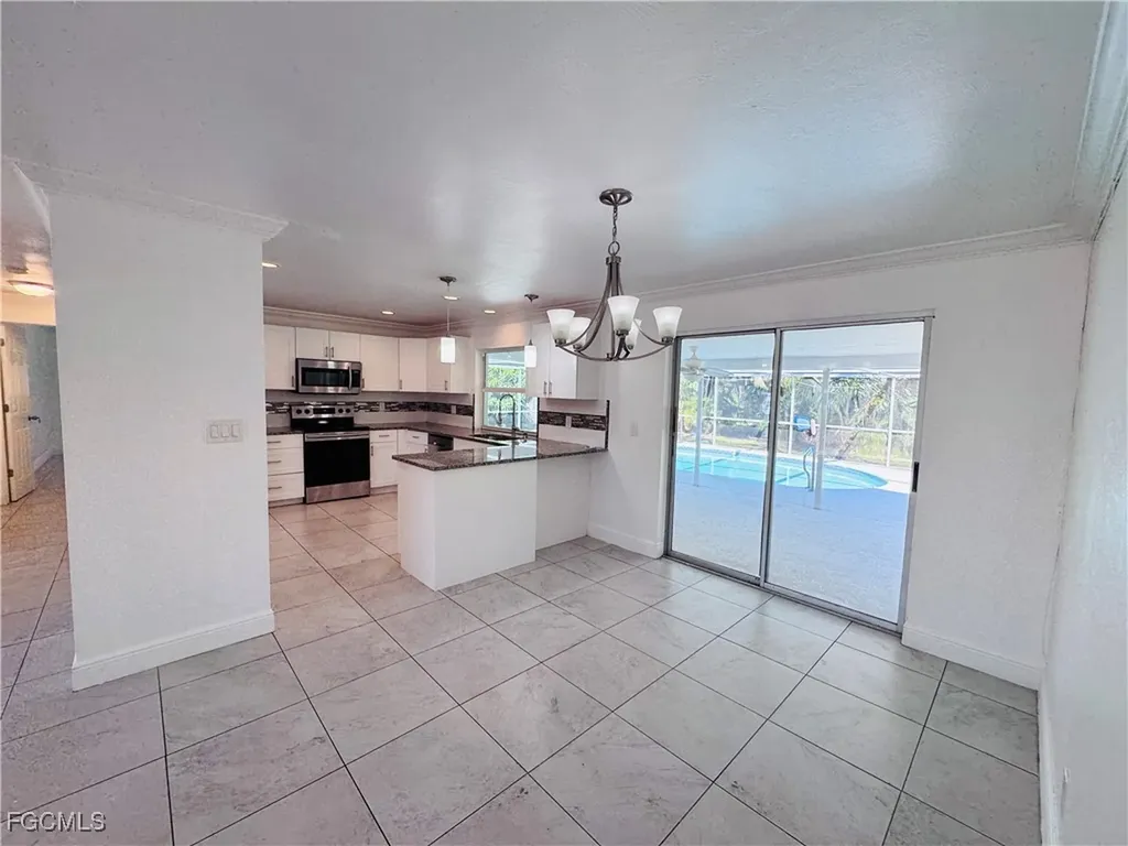 2461 Woodland Circle Fort Myers FL 33907