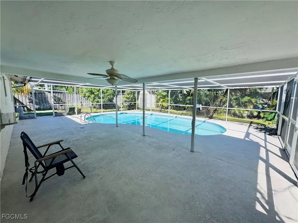 2461 Woodland Circle Fort Myers FL 33907