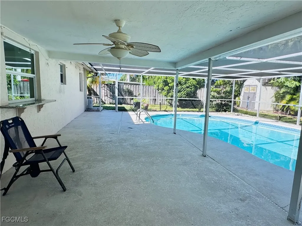 2461 Woodland Circle Fort Myers FL 33907