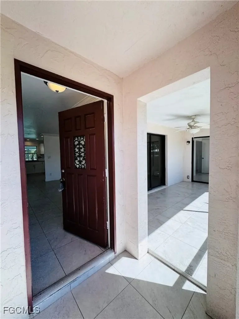 2461 Woodland Circle Fort Myers FL 33907