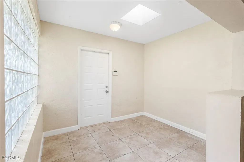 3518 Pelican Boulevard Cape Coral FL 33914