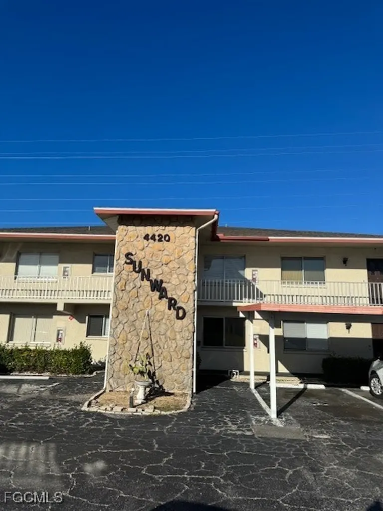 4420 Santa Barbara Boulevard Cape Coral FL 33914