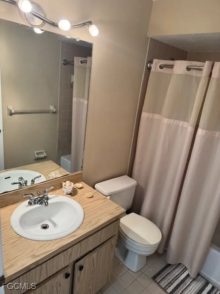 4420 Santa Barbara Boulevard Cape Coral FL 33914