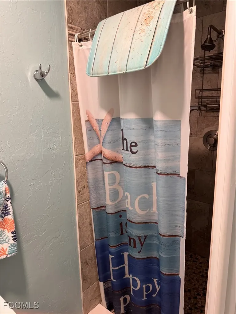 81 Sun Circle Fort Myers FL 33905