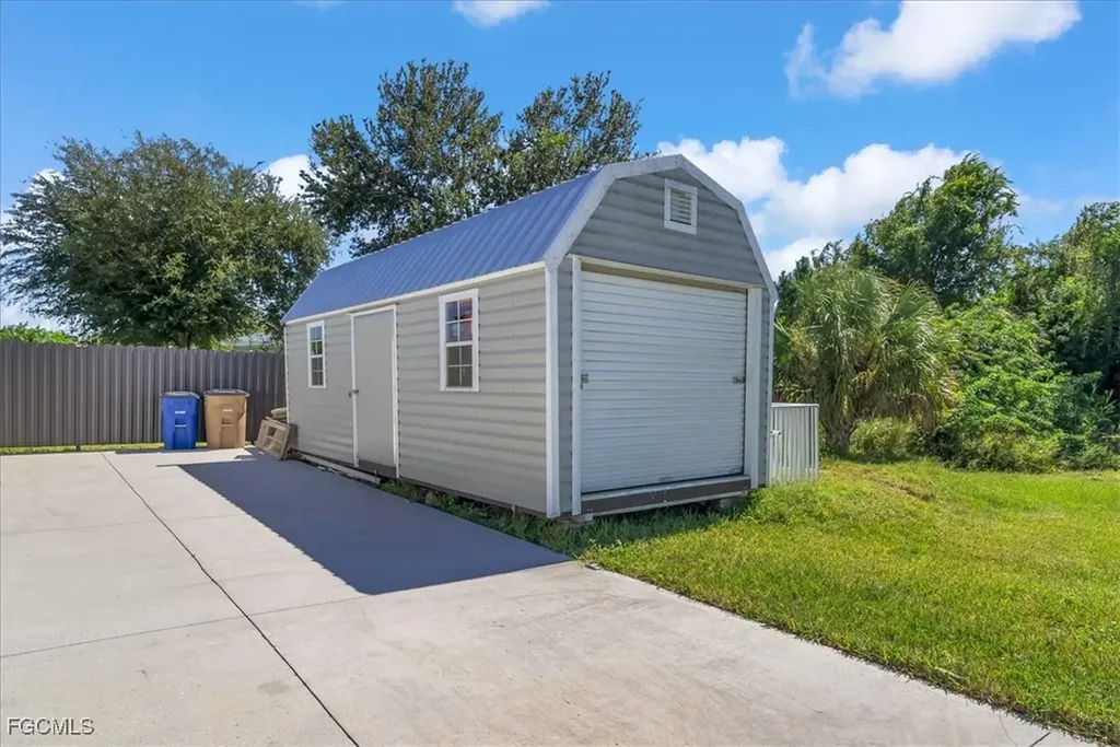 363 Paisley Avenue Lehigh Acres FL 33974