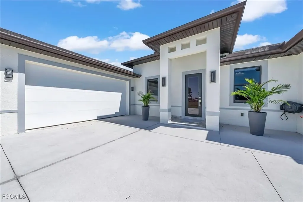 363 Paisley Avenue Lehigh Acres FL 33974
