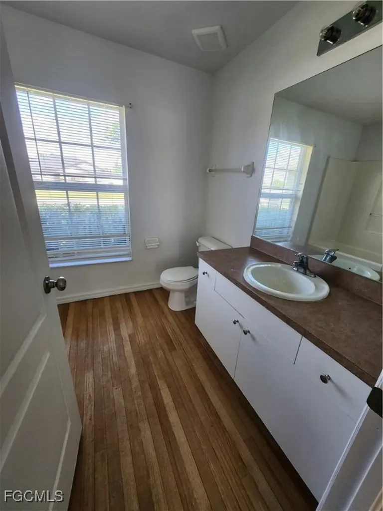 404 NE 23rd Terrace Cape Coral FL 33909