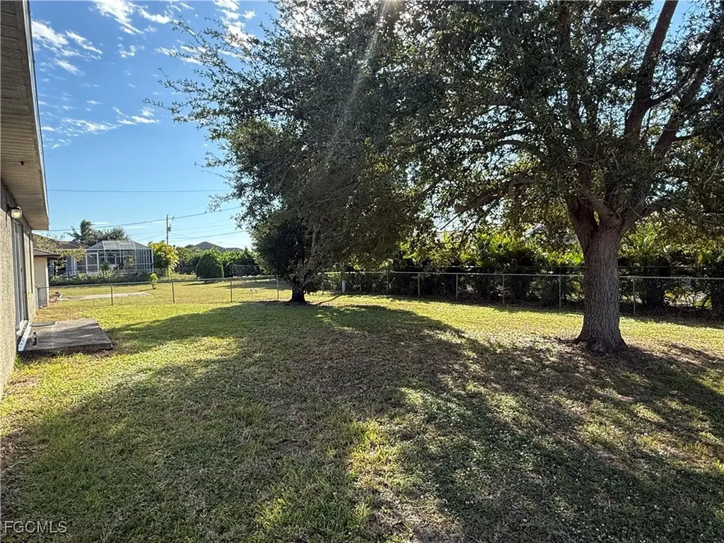 404 NE 23rd Terrace Cape Coral FL 33909