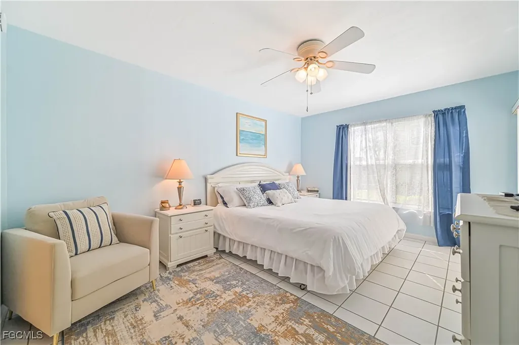 1936 Beach Parkway Cape Coral FL 33904