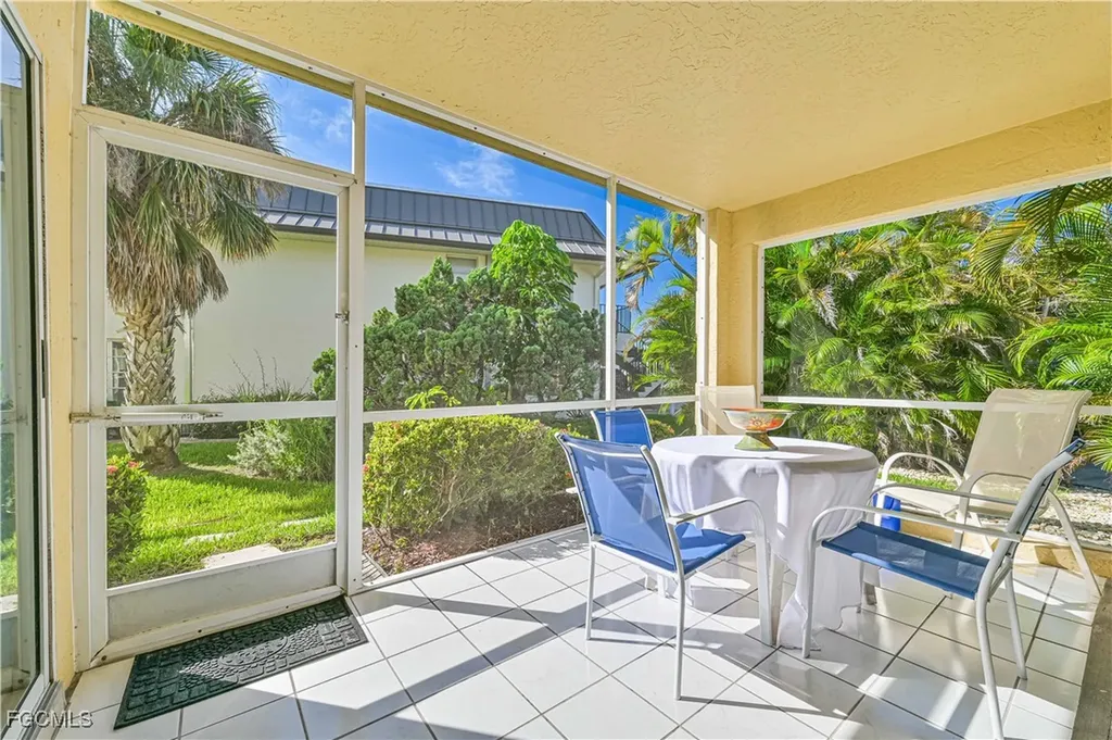 1936 Beach Parkway Cape Coral FL 33904
