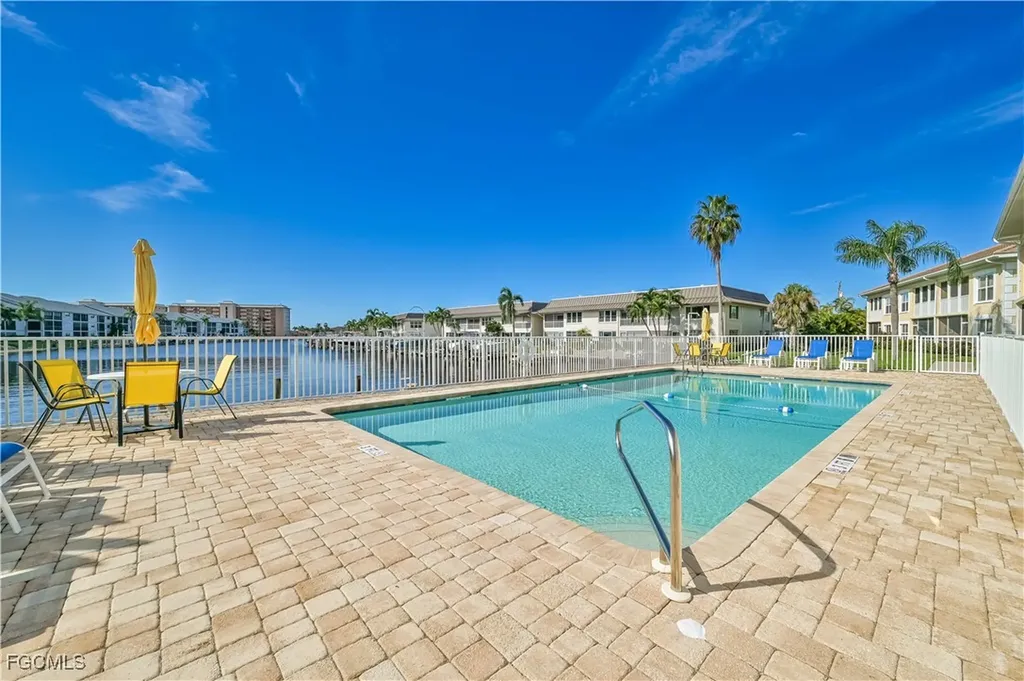 1936 Beach Parkway Cape Coral FL 33904