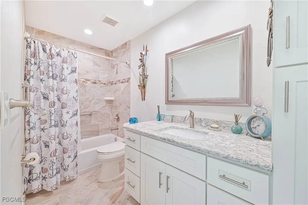 1808 Beach Parkway Cape Coral FL 33904