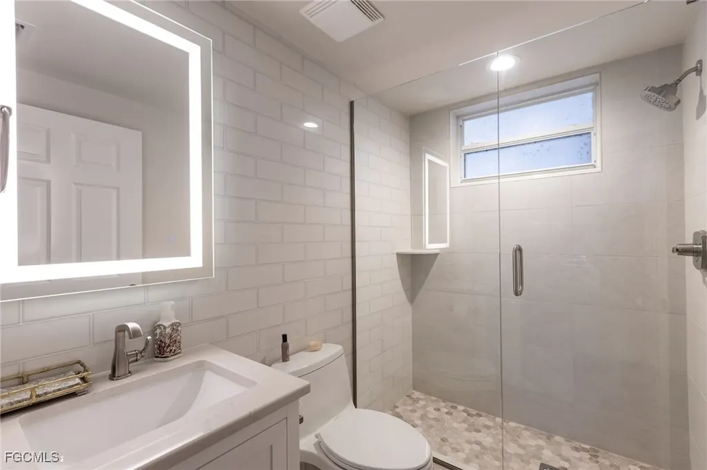 14250 Royal Harbour Court Fort Myers FL 33908