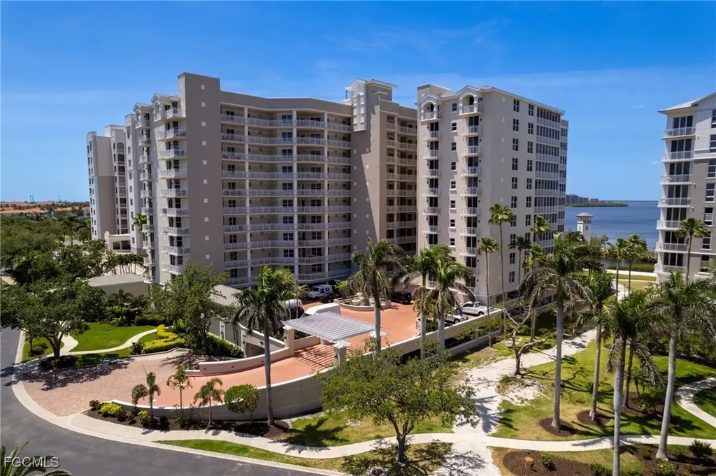 14250 Royal Harbour Court Fort Myers FL 33908