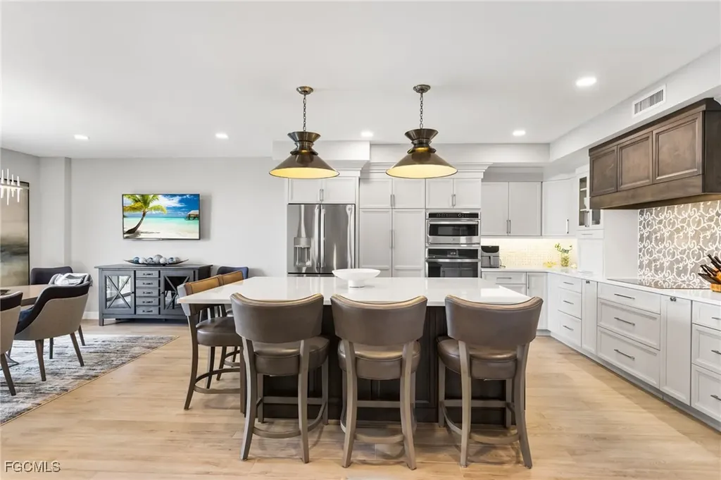 14250 Royal Harbour Court Fort Myers FL 33908