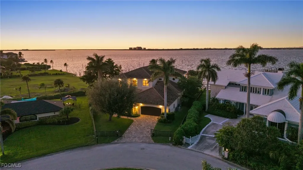 14994 Bonaire Circle Fort Myers FL 33908