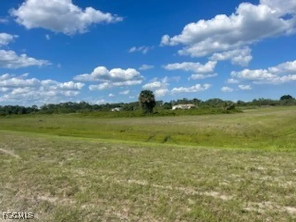 307 S Nancy Lane Labelle FL 33935