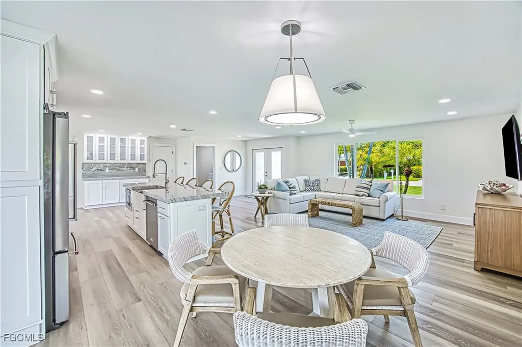 1073 Sand Castle Road Sanibel FL 33957