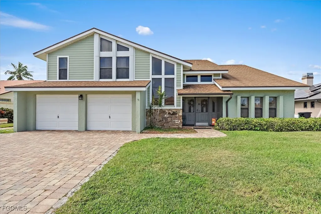 1008 SW 4th Place Cape Coral FL 33991