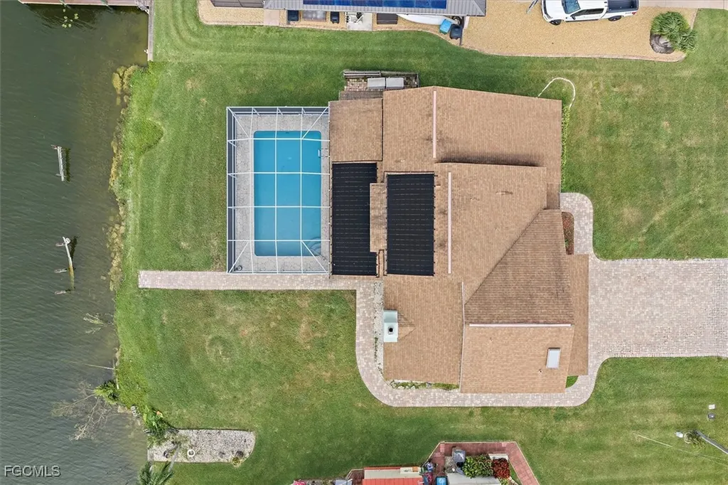 1008 SW 4th Place Cape Coral FL 33991