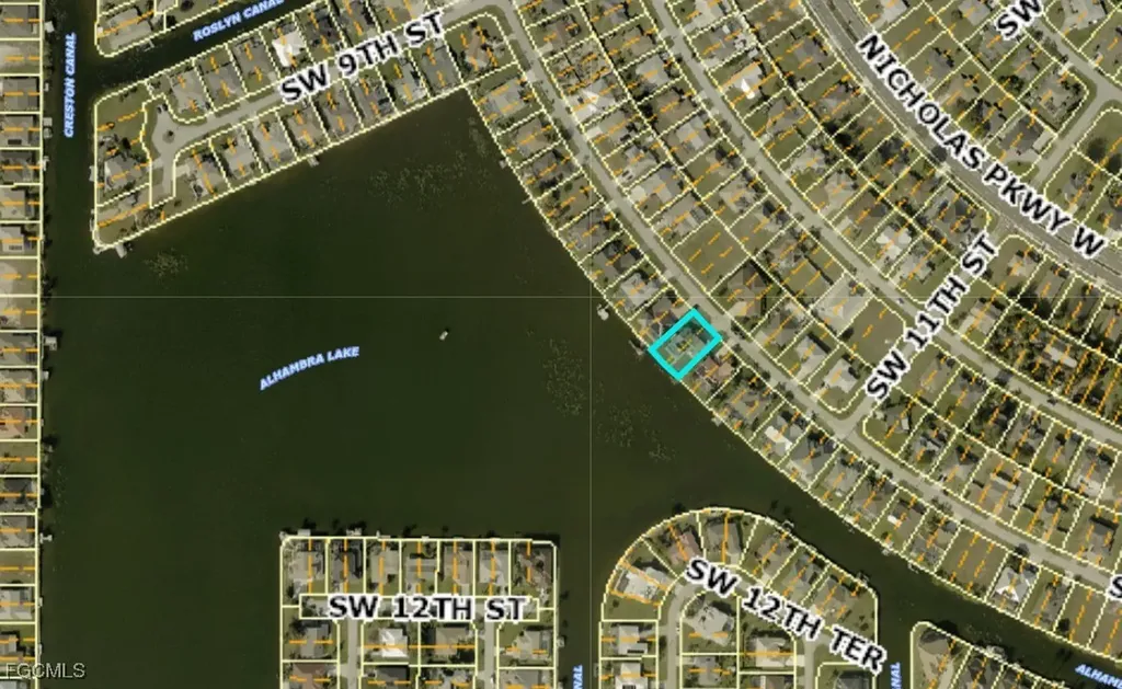 1008 SW 4th Place Cape Coral FL 33991