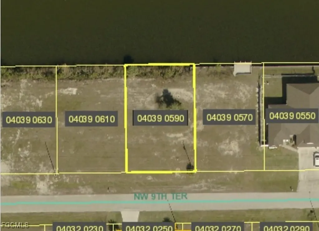2631 NW 9th Terrace Cape Coral FL 33993