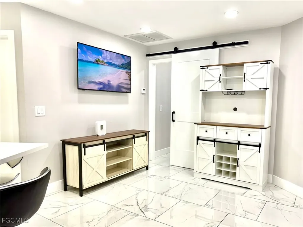 1813 Hancock Bridge Parkway Cape Coral FL 33990