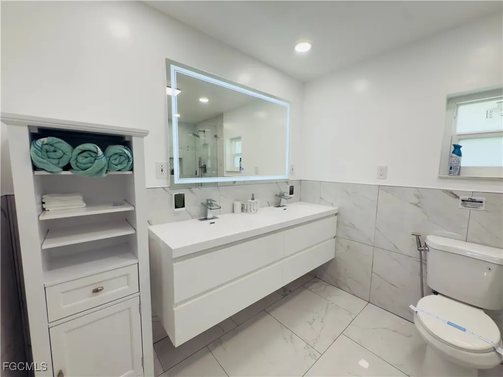 1813 Hancock Bridge Parkway Cape Coral FL 33990