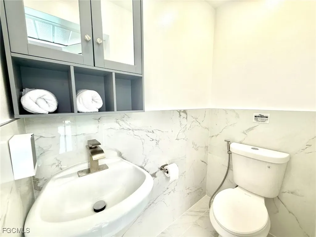 1813 Hancock Bridge Parkway Cape Coral FL 33990