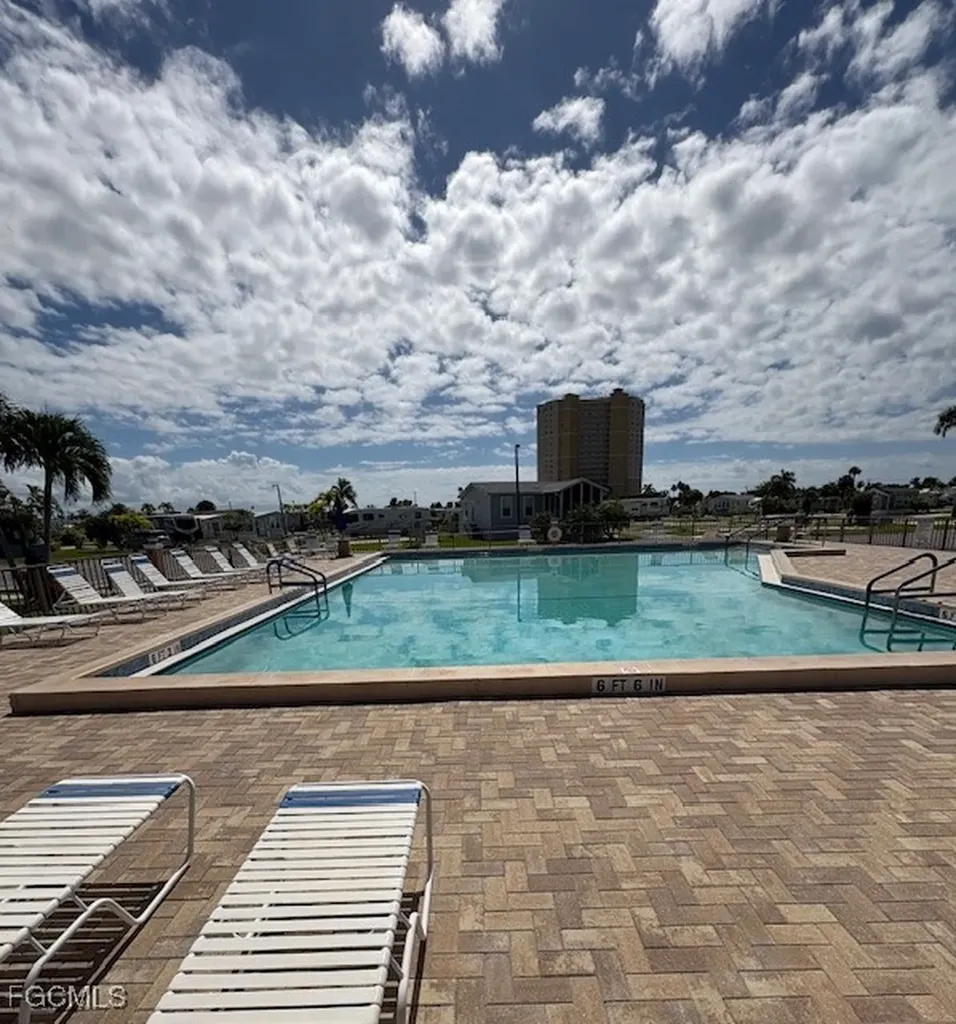 19681 Summerlin E-69 Road Fort Myers FL 33908