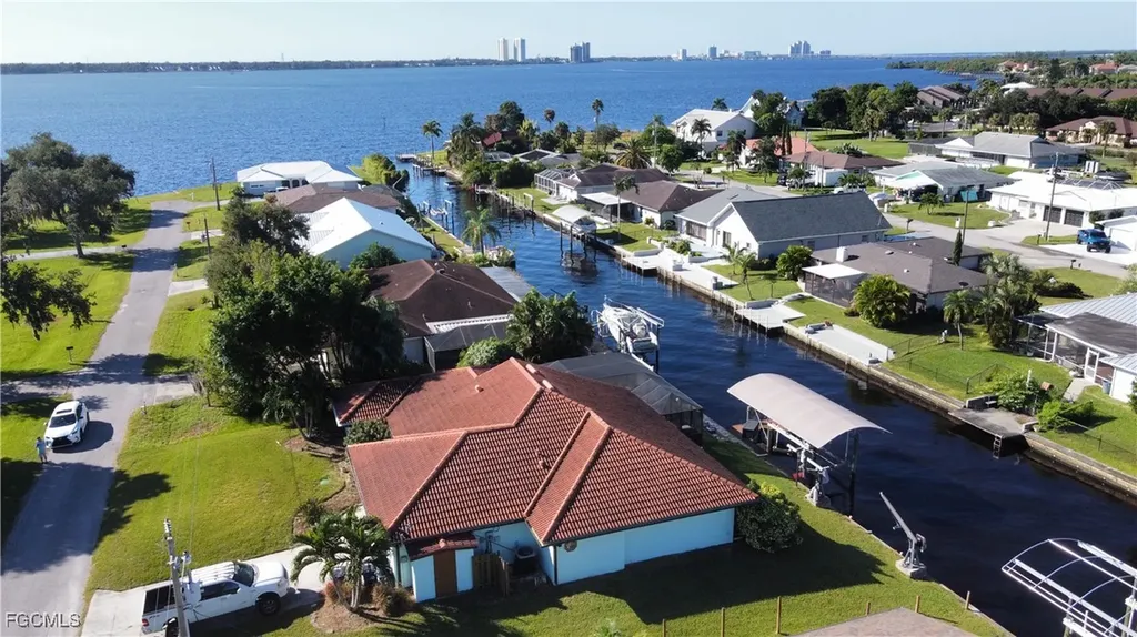 1823 Stevenson Road North Fort Myers FL 33917