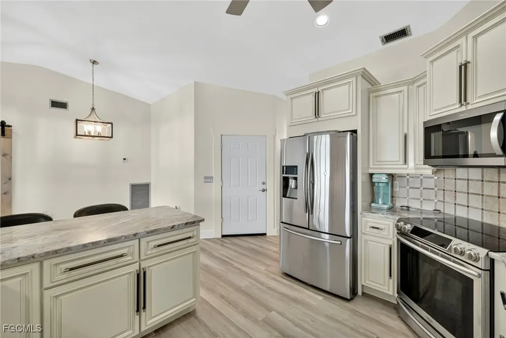 1823 Stevenson Road North Fort Myers FL 33917