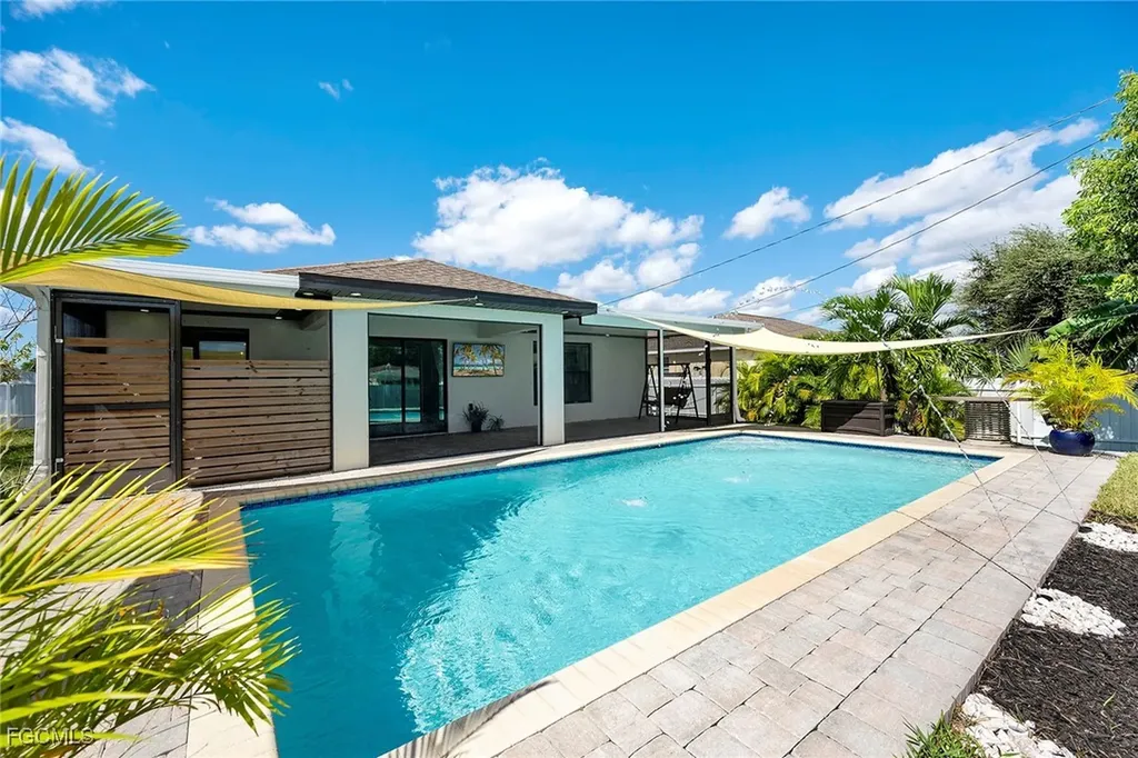 2809 NE 6th Place Cape Coral FL 33909