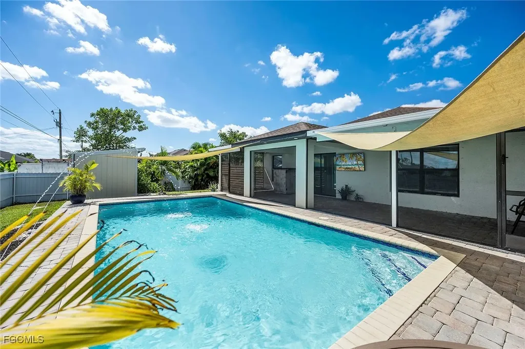 2809 NE 6th Place Cape Coral FL 33909