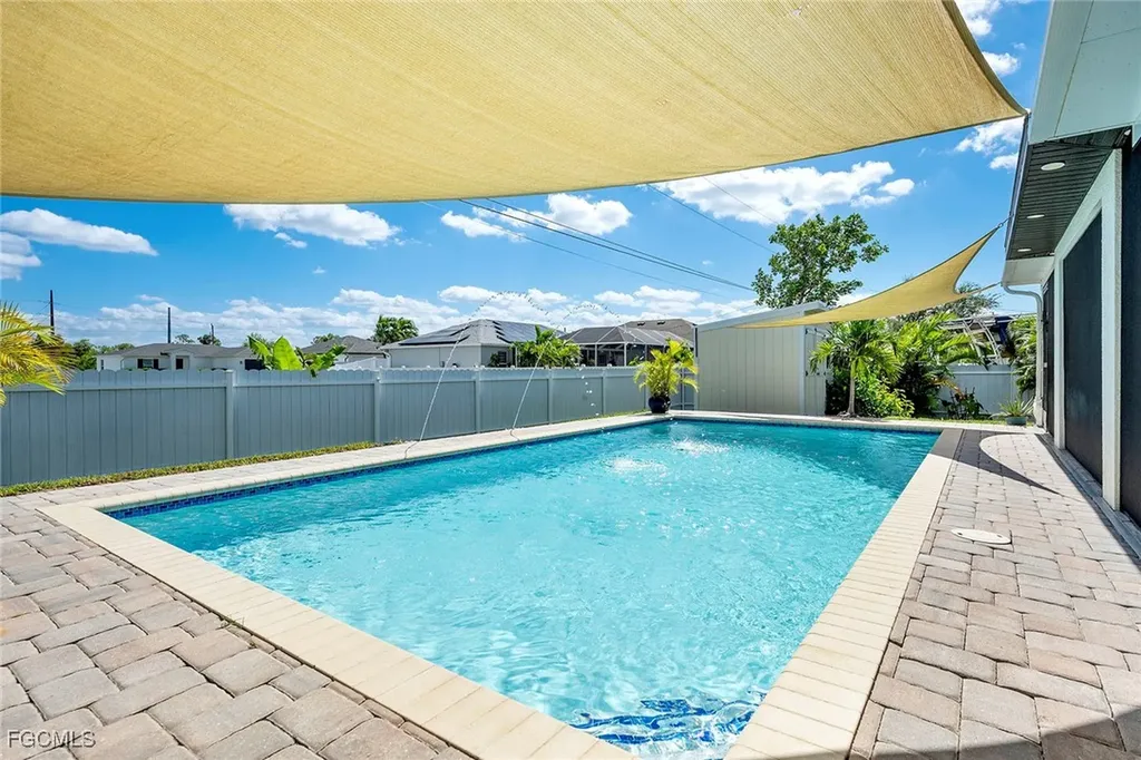 2809 NE 6th Place Cape Coral FL 33909