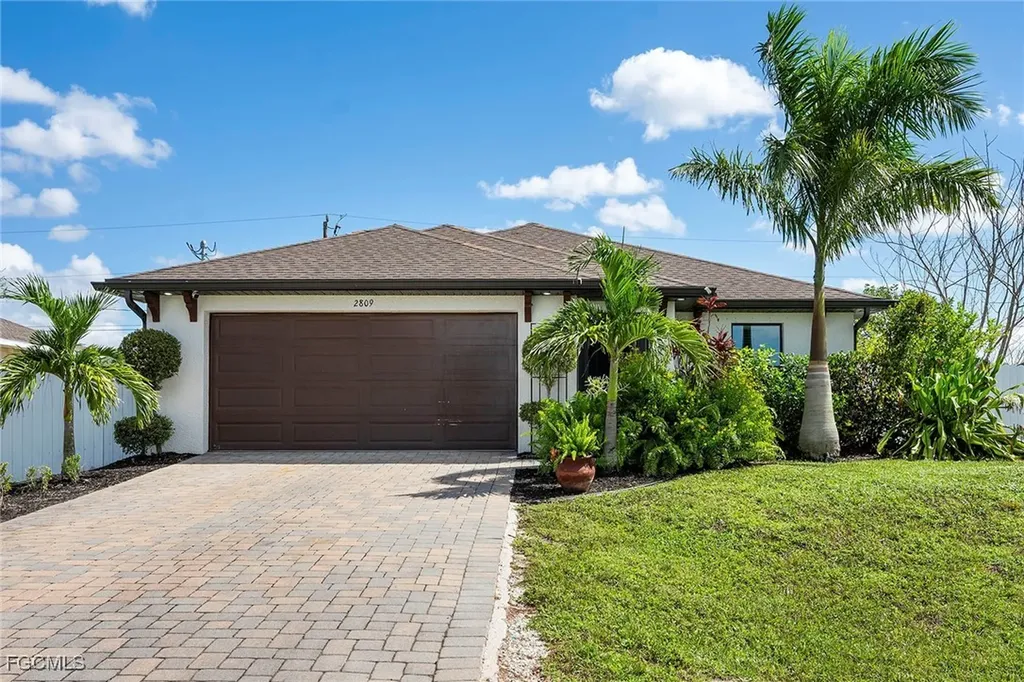 2809 NE 6th Place Cape Coral FL 33909