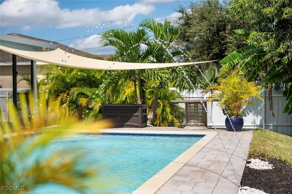 2809 NE 6th Place Cape Coral FL 33909