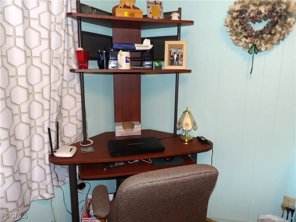 737 Knotty Pine Circle North Fort Myers FL 33917