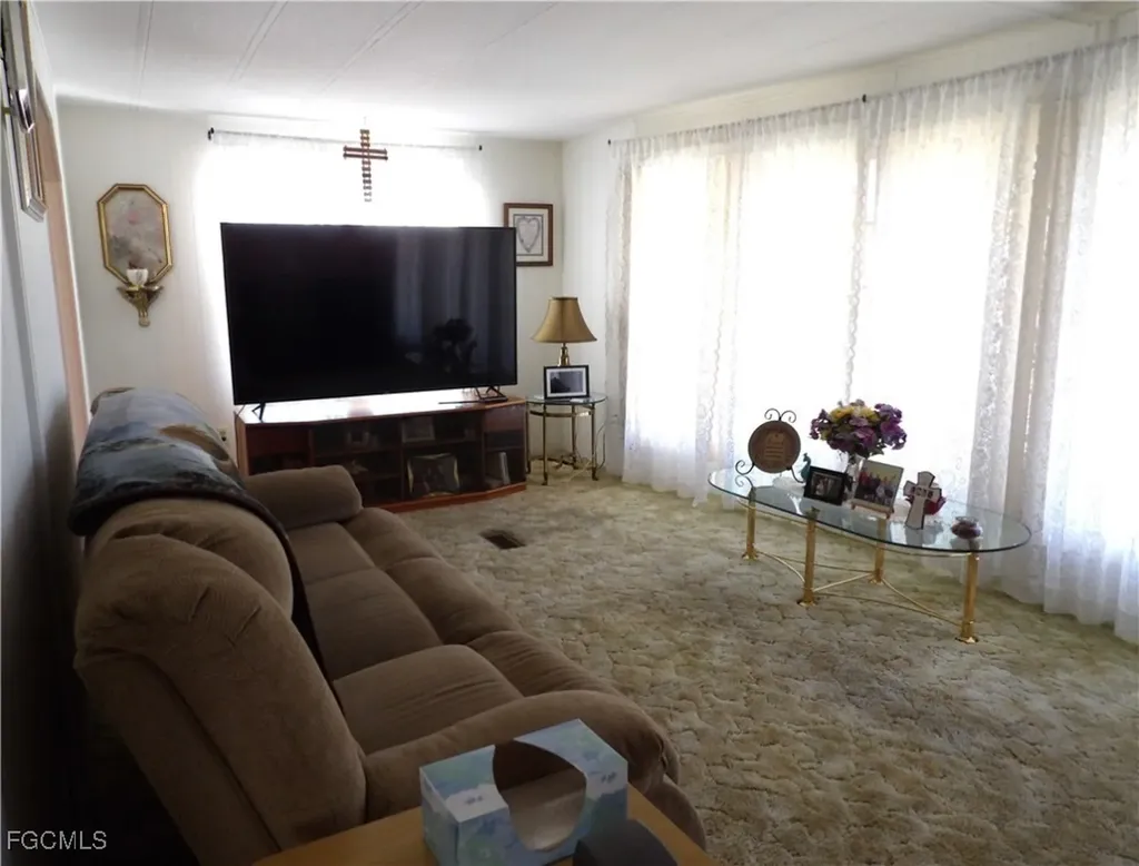 737 Knotty Pine Circle North Fort Myers FL 33917